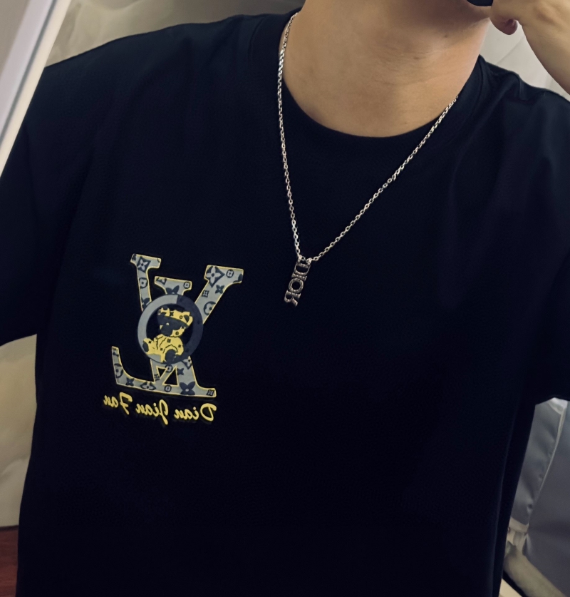 chr1st1an D10r necklaces